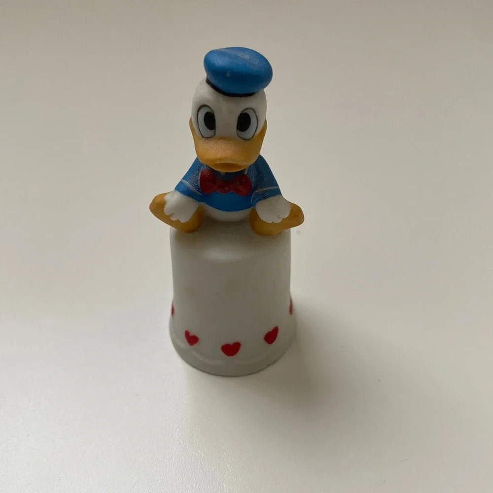 Disney Donald Duck Schmid Thimble - Picture 1 of 6